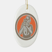 Metallic Cameraman Holding Movie Video Camera Circ Keramisch Ornament (Rechts)