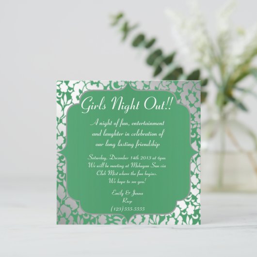 Metallic Emerald Green Girls Night Out Uitnodiging (Staand voorkant)