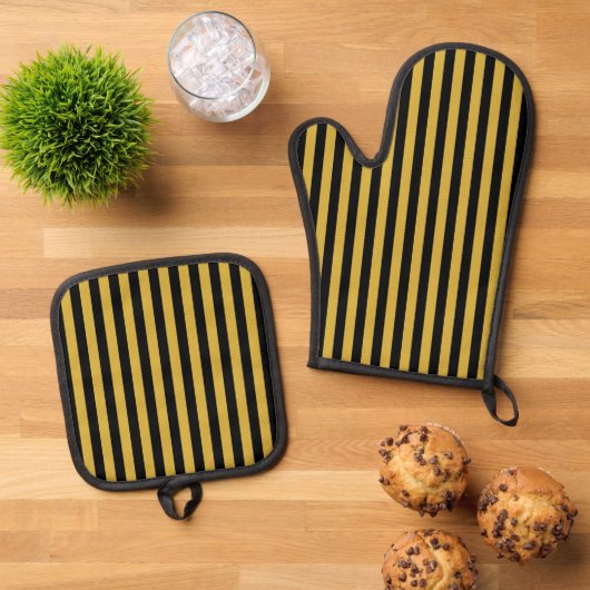 Metallic Gold and Black Functional Stylish Ovenwant & Pannenlap Set (Top down)