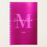 Metallic Hot Pink Signature Monogram 2025 Planner<br><div class="desc">Creëer uw eigen girly gepersonaliseerde naam en monogrammed planner of afspraak boek voor haar in 2025. De fuchsia faux metallic folie digitale kunst grafiek zal afdrukken als een foto. Helder roze en wit hedendaags monogram met een elegant kalligrafisch ontwerp in kenmerkende stijl kan worden aangepast.</div>