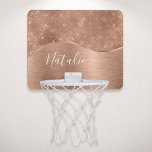 Metallic Roos Gold Glitter - op maat gemaakt Mini Basketbalbord<br><div class="desc">Pas dit roos goudbruin metaal en glamoureus faux glitter patterned basketball-hoepel eenvoudig aan met uw eigen naam.</div>
