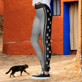 Metallic Silver Grey Black en White Paw Print Leggings