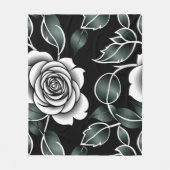 Metallic Silver Roses With Dark Green Leaves Fleece Deken (Voorkant)
