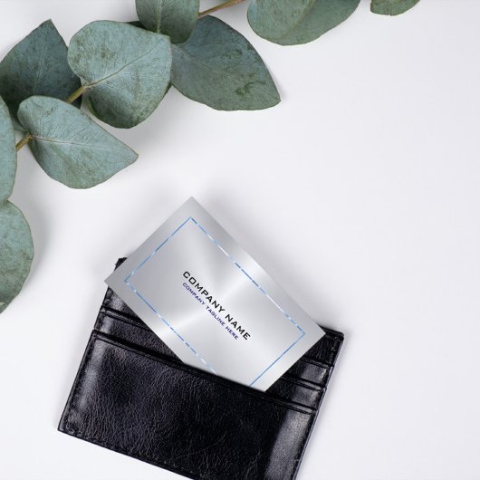 Metallic zilveren grijze achtergrond en blauwe ran visitekaartje