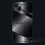 Metallic zwarte vormgeving geborstelde aluminium l iPhone 13 hoesje<br><div class="desc">Glanzend zwart metallisch geborsteld aluminium. Aangepast en optioneel monogram. Koel mannelijk ontwerp. Beschikbaar op andere producten</div>
