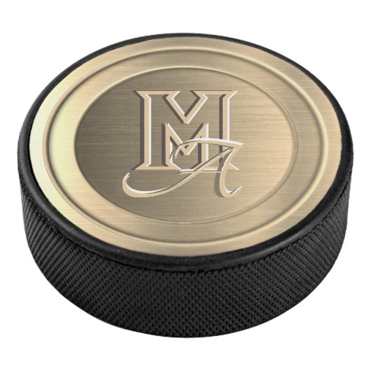 Metallisch goudstaal (geïmiteerd) gegraveerd monog hockey puck (3/4)