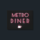 Metro Art Deco Diner Sign Canvas Afdruk<br><div class="desc">Metro Art Deco Diner Sign Metro is een populaire naam voor diners. Dit Diner-teken in wit, rood en zwart is een perfecte accessoire voor je stijlvolle huis. Art Deco was een pastiche van vele verschillende stijlen, soms tegenstrijdig, verenigd door de wens om in het begin van de 19e eeuw modern...</div>
