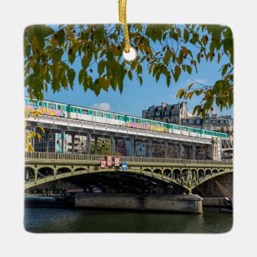 Metro op de brug Bir-Hakeim - Parijs, Frankrijk Keramisch Ornament (Voorkant)