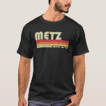 METZ Surname Funny Retro  80S 90S Birthday T-shirt<br><div class="desc">Cool "Metz"-kunstwerk met retrokleuren is een perfect geschenk of cadeau voor alle mannen of vrouwen die je wilt verrassen. Koop het ontwerp nu!</div>