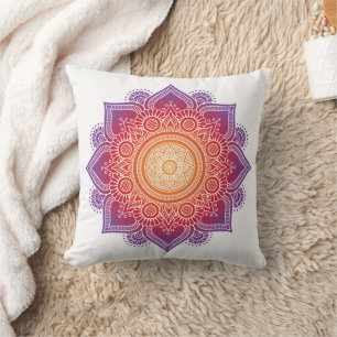 Meukkussens warme kleur mandala kussen