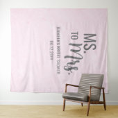 Mevrouw aan mevrouw Modern Pink Blush Vrijgezellen Wandkleed (In Situ (horizontaal))