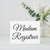 Mevrouw de griffier briefkaart (Staand voorkant)