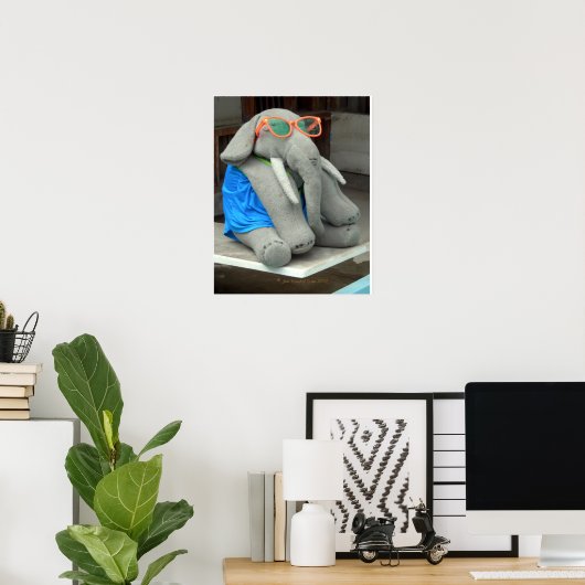 Mevrouw Ella gaat naar het zwembad Poster (Thuiskantoor)