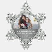 Mevrouw en mevrouw Silver Damask eerste Kerstmis Tin Sneeuwvlok Ornament (Voorkant)