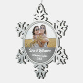 Mevrouw en mevrouw Silver Damask, eerste Kerstmis Tin Sneeuwvlok Ornament (Rechts)