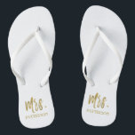 Mevrouw Last Name Teenslippers met Gold Foil<br><div class="desc">Mevrouw Last Name Teenslippers met Gold Foil Typografie. De teenslippers kunnen worden gekoppeld aan de Teenslippers van de heer Silver.</div>