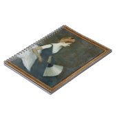 Mevrouw Marthe Letellier zit op een sofa Notitieboek (Linkerzijde)