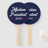 Mevrouw President 2024 I - Kamala Harris Handwaaier (Voorkant en achterkant)