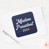 Mevrouw President 2024 I - Kamala Harris Vierkante Sticker (Envelop)