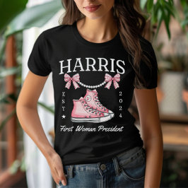 Mevrouw President Harris 2024 Sneakers en Parels T-shirt
