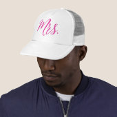 Mevrouw Trucker Hoed – Roze Chic Script Ontwerp Pet (In situ)