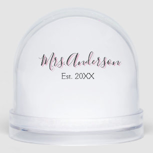 Mevrouw voeg naam toe achternaam zwart roze jaar m sneeuwbol