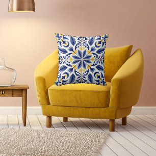 Mexicaans bloemenblauw met decoratief blauw kussen