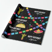 Mexicaans thema Fiesta - Taco over een verjaardags Cadeaupapier (Uitgerold)