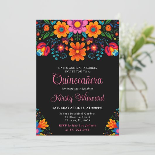 Mexicaanse Fiesta Bloemen Zwart Quinceanera Kaart (Staand voorkant)