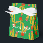 Mexicaanse fiesta cactus print dank u gunst doos bedankdoosjes<br><div class="desc">Mexicaanse fiesta cactus print custom dank u gunst doos met kleine boog. Tentvormdozen met schattig planten ontwerp. Gepersonaliseerd cadeau idee voor vrienden en familie. Classy design met elegante scripttypografie. Wijzig hoeveelheid om de goedkope bulk korting prijs te krijgen. Leuke feestgunsten voor volwassenen en kinder. Creëer ze voor Verjaardag, huwelijksfeest, Kerstmis,...</div>