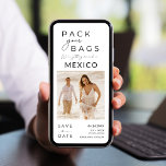 Mexico Beach Destination Photo Wedding Save The Date<br><div class="desc">Deze Mexico Destination Beach Wedding Save the Date Kaart legt de essentie vast van uw romantische strandbruiloft. Het foto-lijst in het centrum toont een prachtig afbeelding van het gelukkige paar en biedt een glimp van je liefdesverhaal en de adembenemende setting waar je geloften zult uitwisselen. Pas aan met je trouwgegevens...</div>