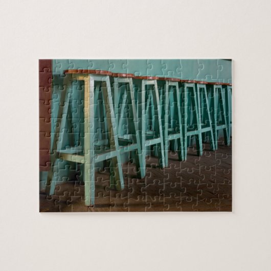 Mexico, Oaxaca, Groene barkrukken tegen de muur Legpuzzel (Horizontaal)