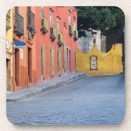 Mexico, San Miguel de Allende, Homes langs Bier Onderzetter (Voorkant)