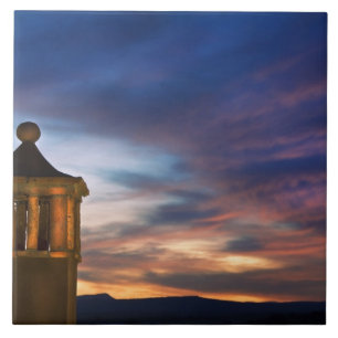 Mexico, San Miguel de Allende. Zonsondergang over Tegeltje