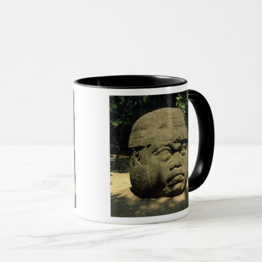 Mexico, Villahermosa, reuzenkop Olmec, La Venta Mok (Voorkant rechts)