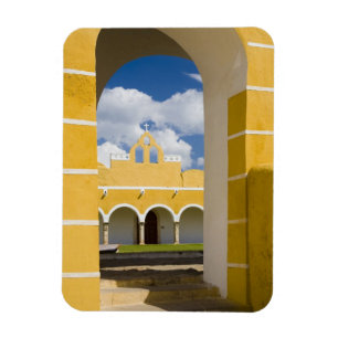 Mexico, Yucatan, Izamal. Franciscan Convent 2 Magneet