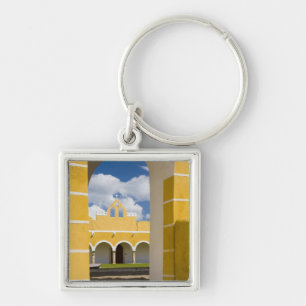 Mexico, Yucatan, Izamal. Het franciscaner klooster Sleutelhanger
