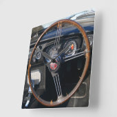 MGC Brits Sportscar. Vierkante Klok (Hoek)