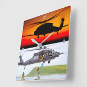 MH-60 M ZWARTE HAWK VIERKANTE KLOK (Hoek)