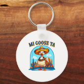 Mi Goose Ta Funny Fiesta Goose Pun Shirt Sombrero  Sleutelhanger (Voorkant)