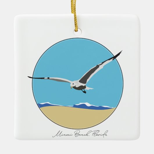 Miami Beach, Florida Zee Gull over Beach Keramisch Ornament (Voorkant)