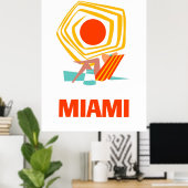 Miami, een vrouw die onder de zon zwemt poster (Thuiskantoor)