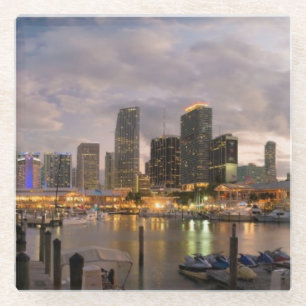 Miami financiële skyline bij schemering glazen onderzetter