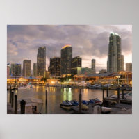 Miami financiële skyline bij schemering