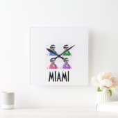 ~Miami Izzy~ MIAMI VICE IZZY POP ART WALLCLOCK Vierkante Klok (Huis)
