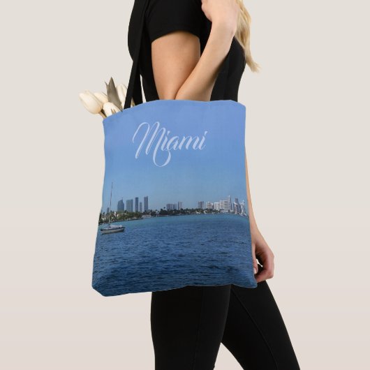 Miami Skyline (met aanpasbare tekst) Tote Bag (Dichtbij)