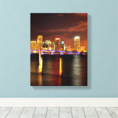 Miami skyline 's nachts, Florida Canvas Afdruk (Insitu (Houten vloer))