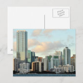 Miami skyscrapers tegen brede heldere hemel briefkaart (Voorkant / Achterkant)