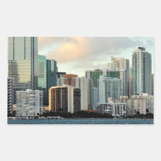 Miami skyscrapers tegen brede heldere hemel rechthoekige sticker (Voorkant)