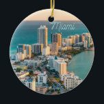 Miami South Beach Florida Ocean Uitzicht Keramisch Ornament<br><div class="desc">Miami South Beach-versiering.</div>